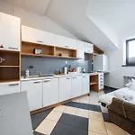 Kazimierz Pearl * Krakow